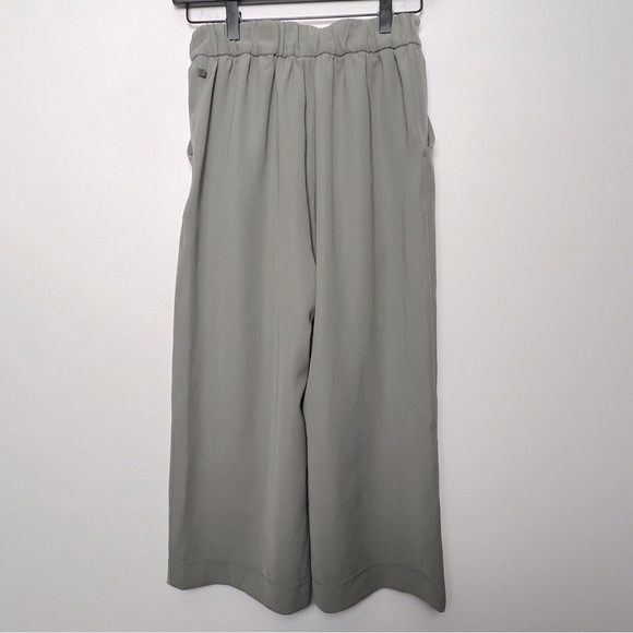 Lululemon Noir Crop Waist Tie Removed High Rise Relaxed Fit Pant in Grey Sage - Picture 10 of 14